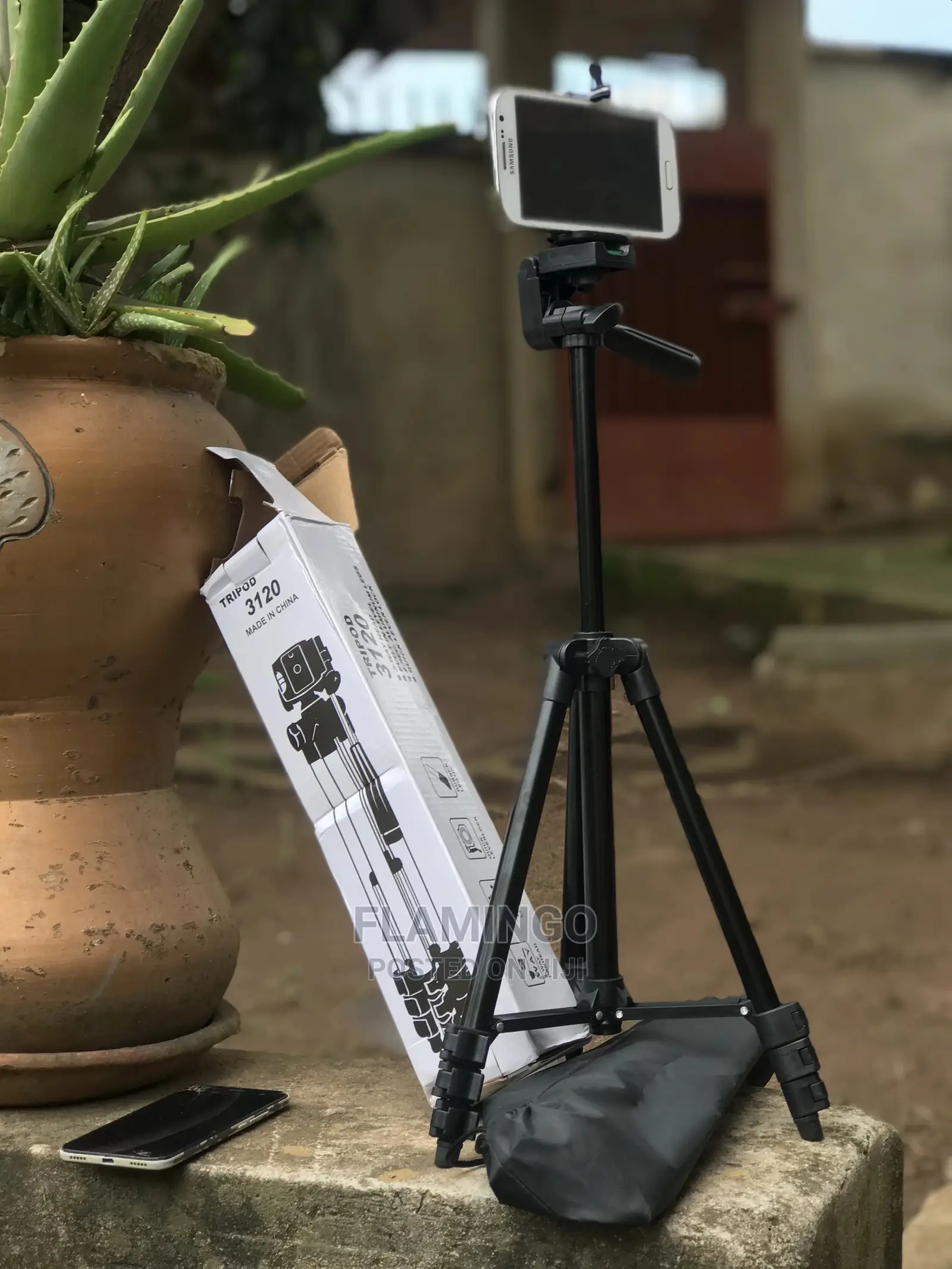 Retractable Tripod Stand for Digital SLR Camera Stand Black