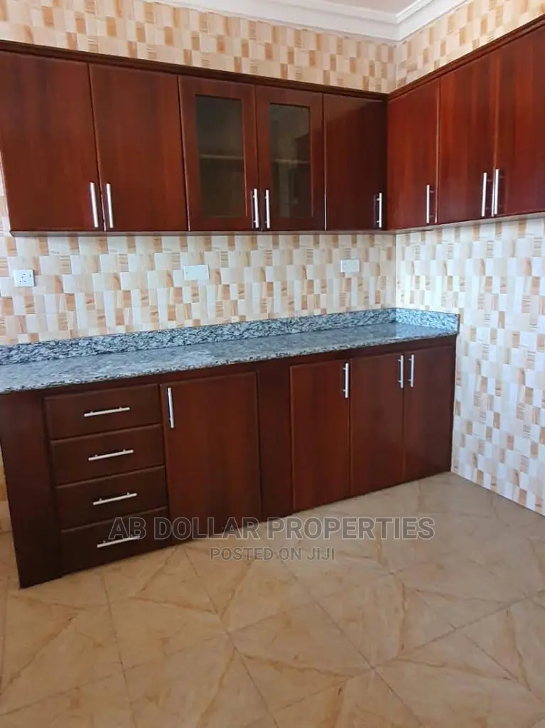 5bdrm House in Spintex for Rent