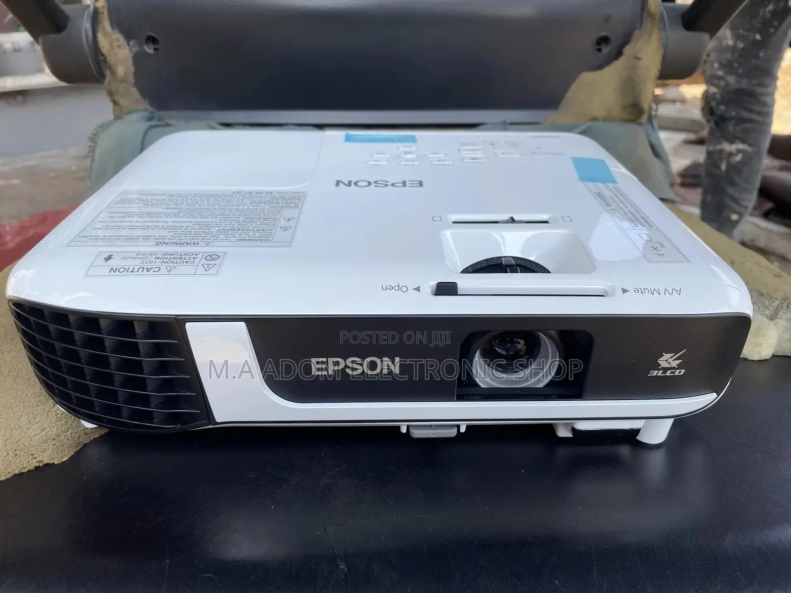 Epson Eb-X51 Projector With 3800 Lumen