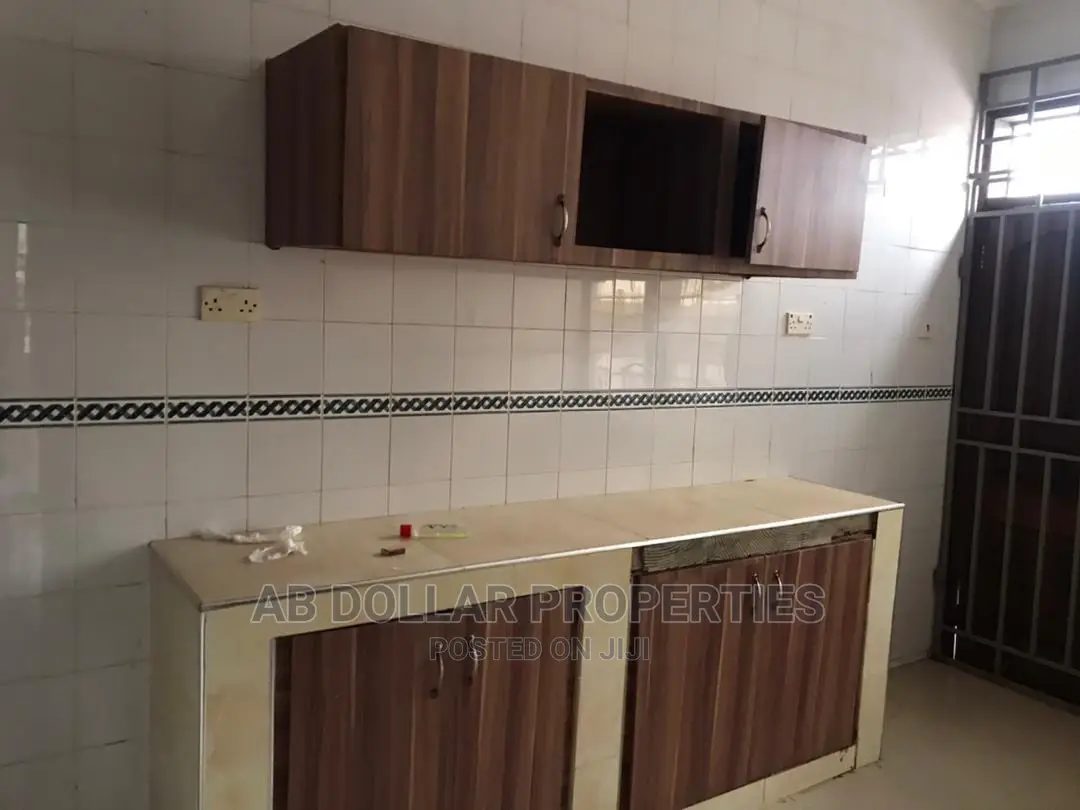 4bdrm House in Spintex for rent