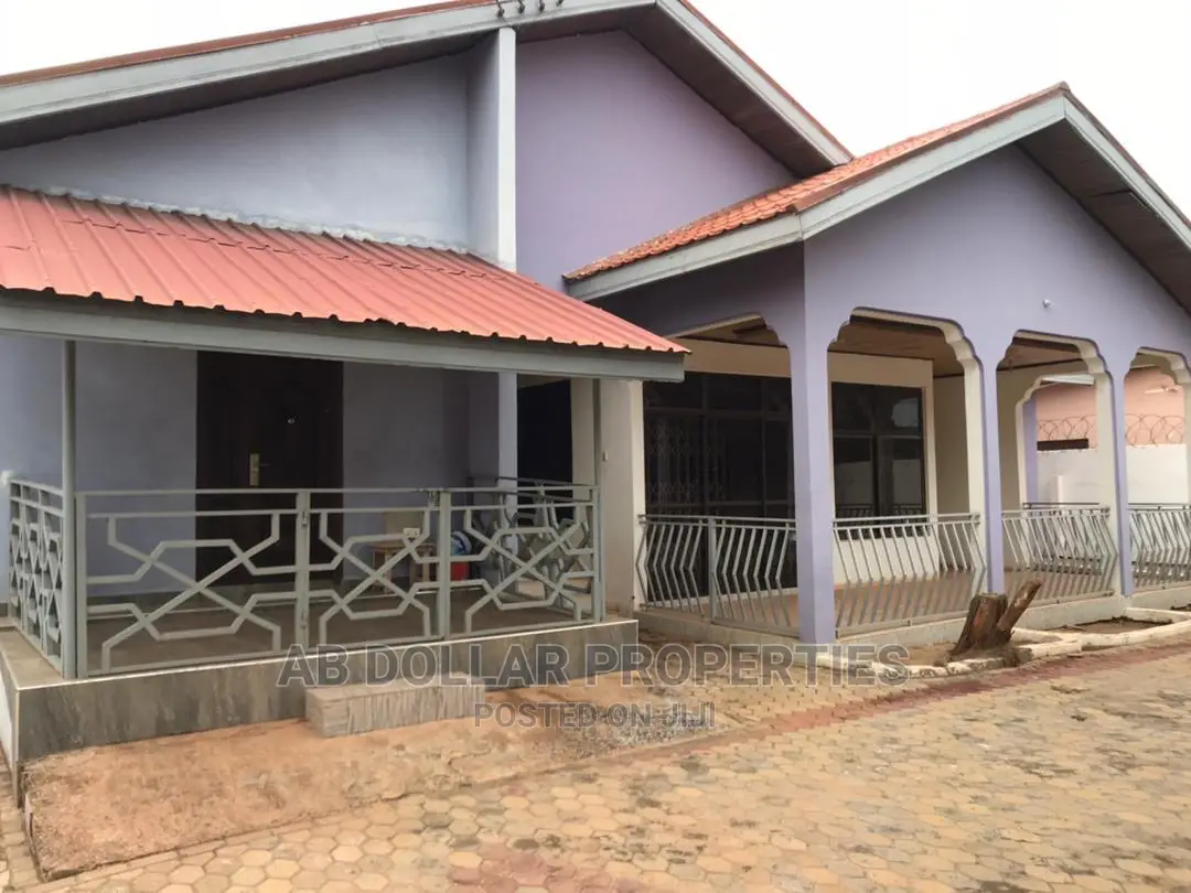 4bdrm House in Spintex for rent