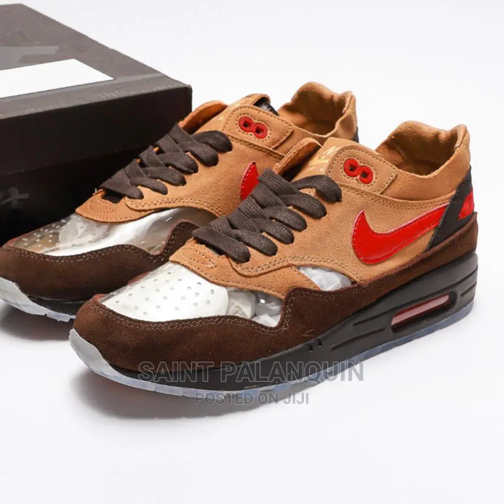 Nike Sneak