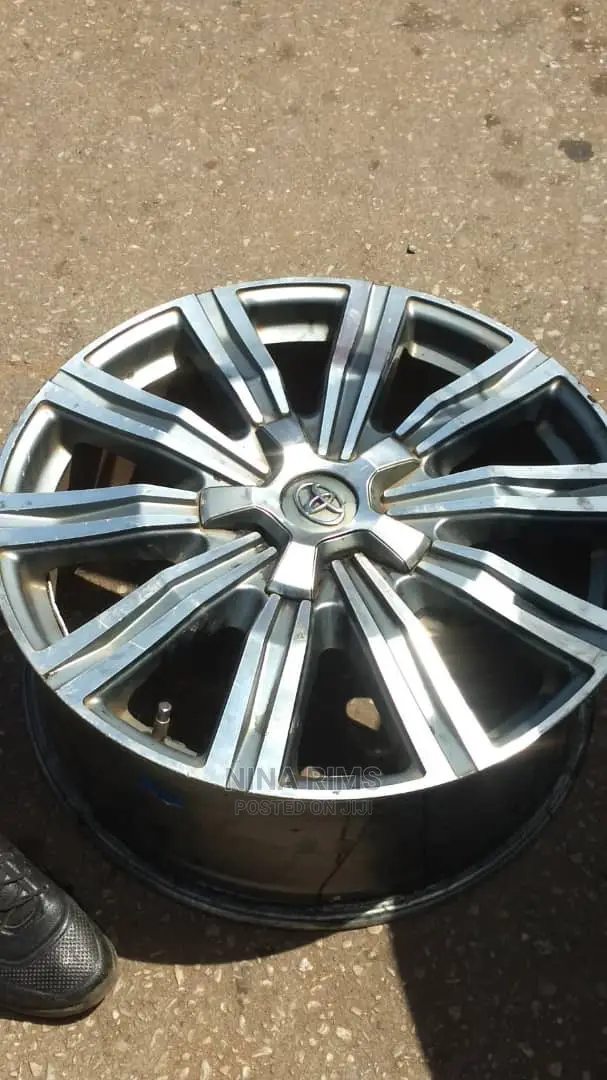 Original Home Used Toyota Land Cruser Rims