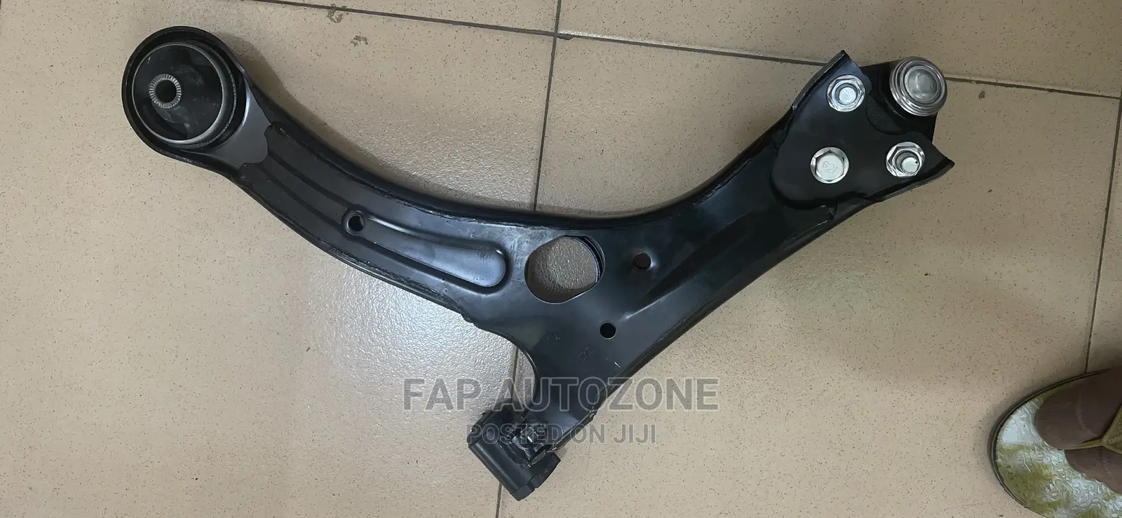 0352/0353. Corolla; Matrix. Control Arm From Usa. Cms86193