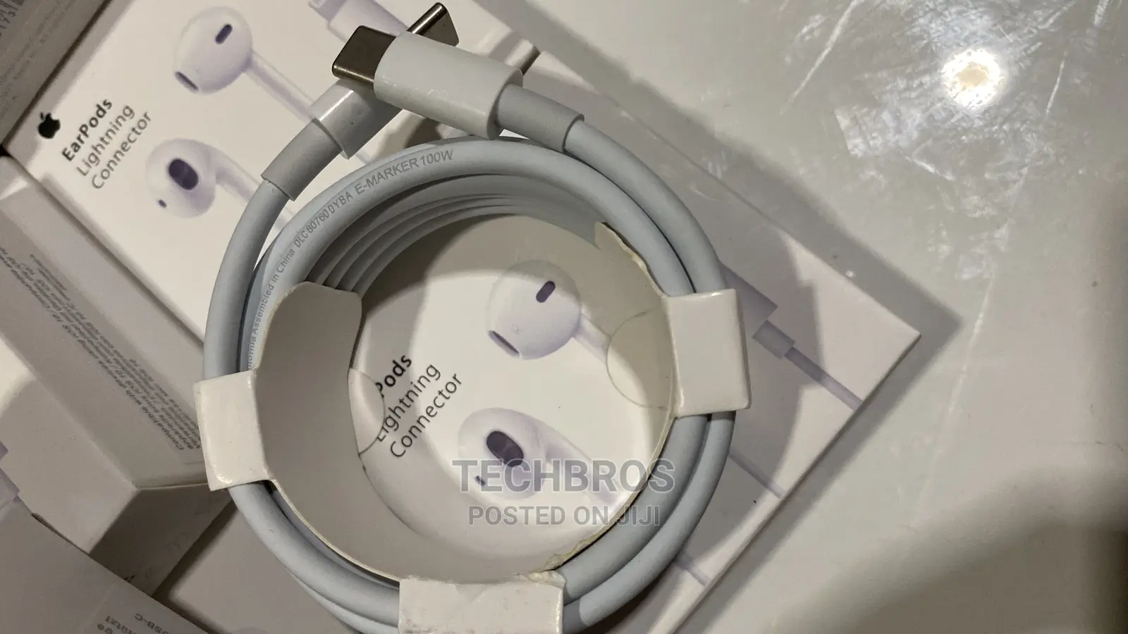 Apple Macbook Original USB -C Charge Cable (2M)