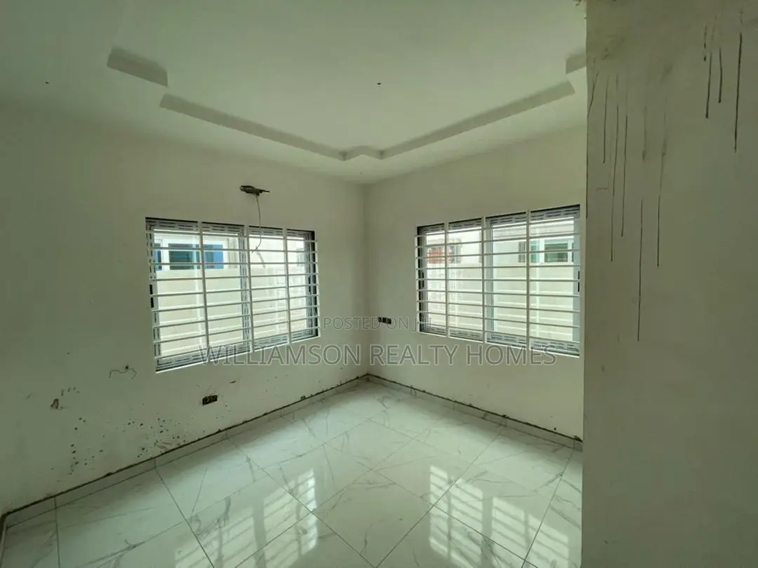 3bdrm House in Devtraco Estate, Spintex for sale