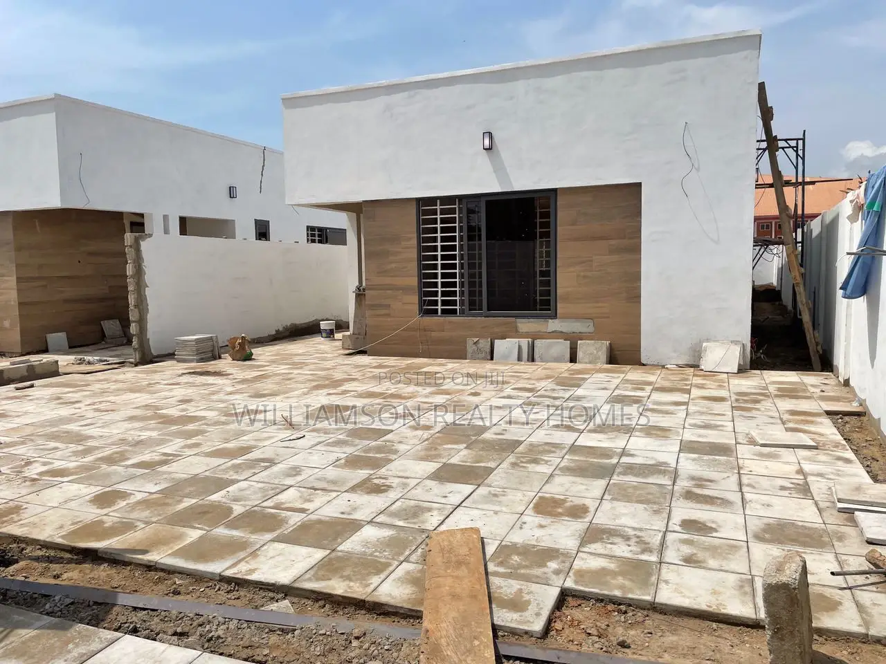 3bdrm House in Sarkumonor Estate, Spintex for sale