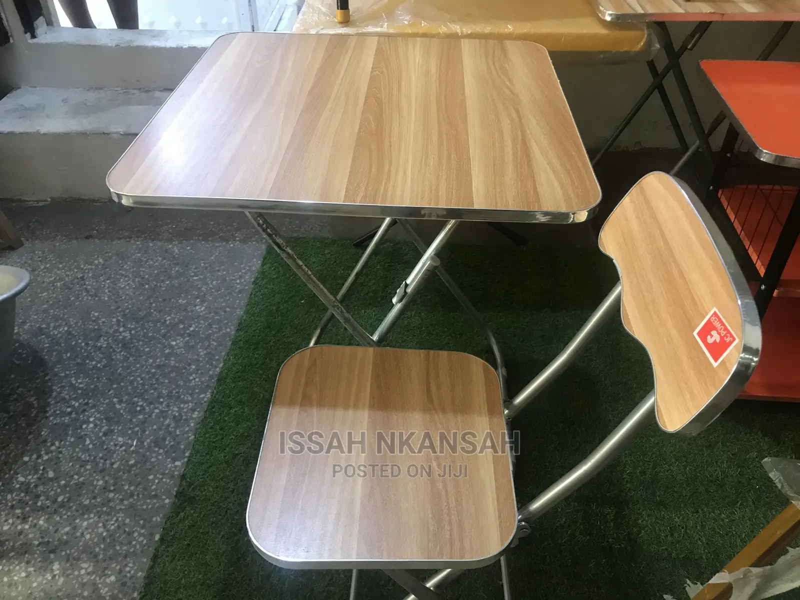 Foldable Table