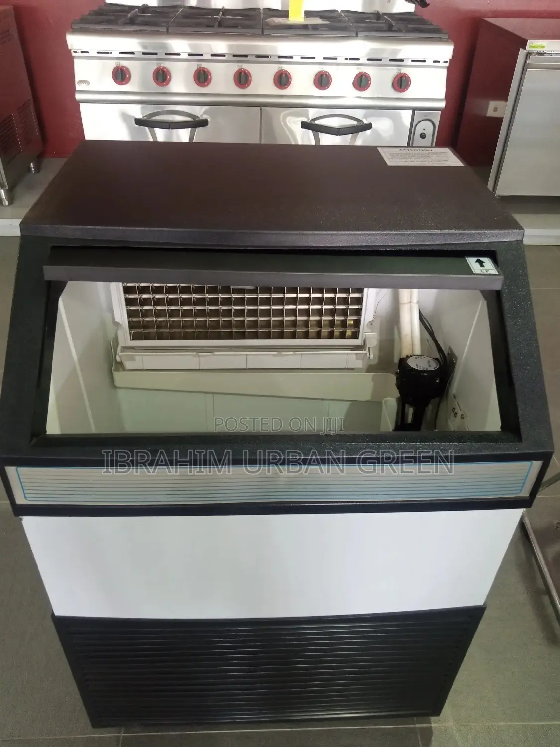 Ice Cube Machine