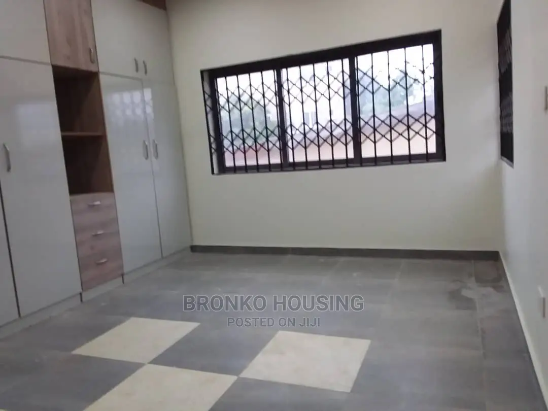 2bdrm Apartment in Bronko Housing, Dansoman for rent