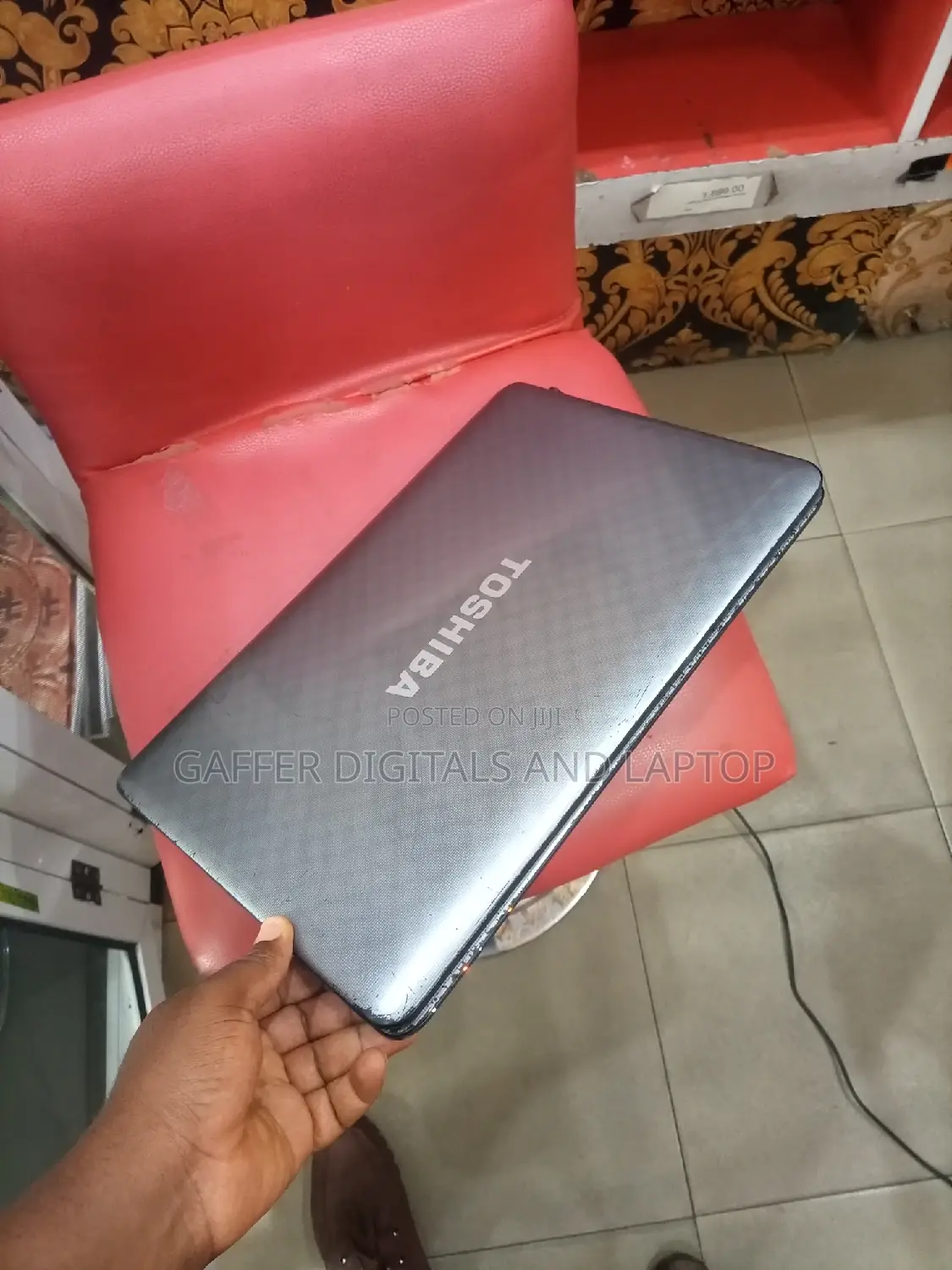 New Laptop Toshiba A30 4GB Intel Core I3 HDD 256GB