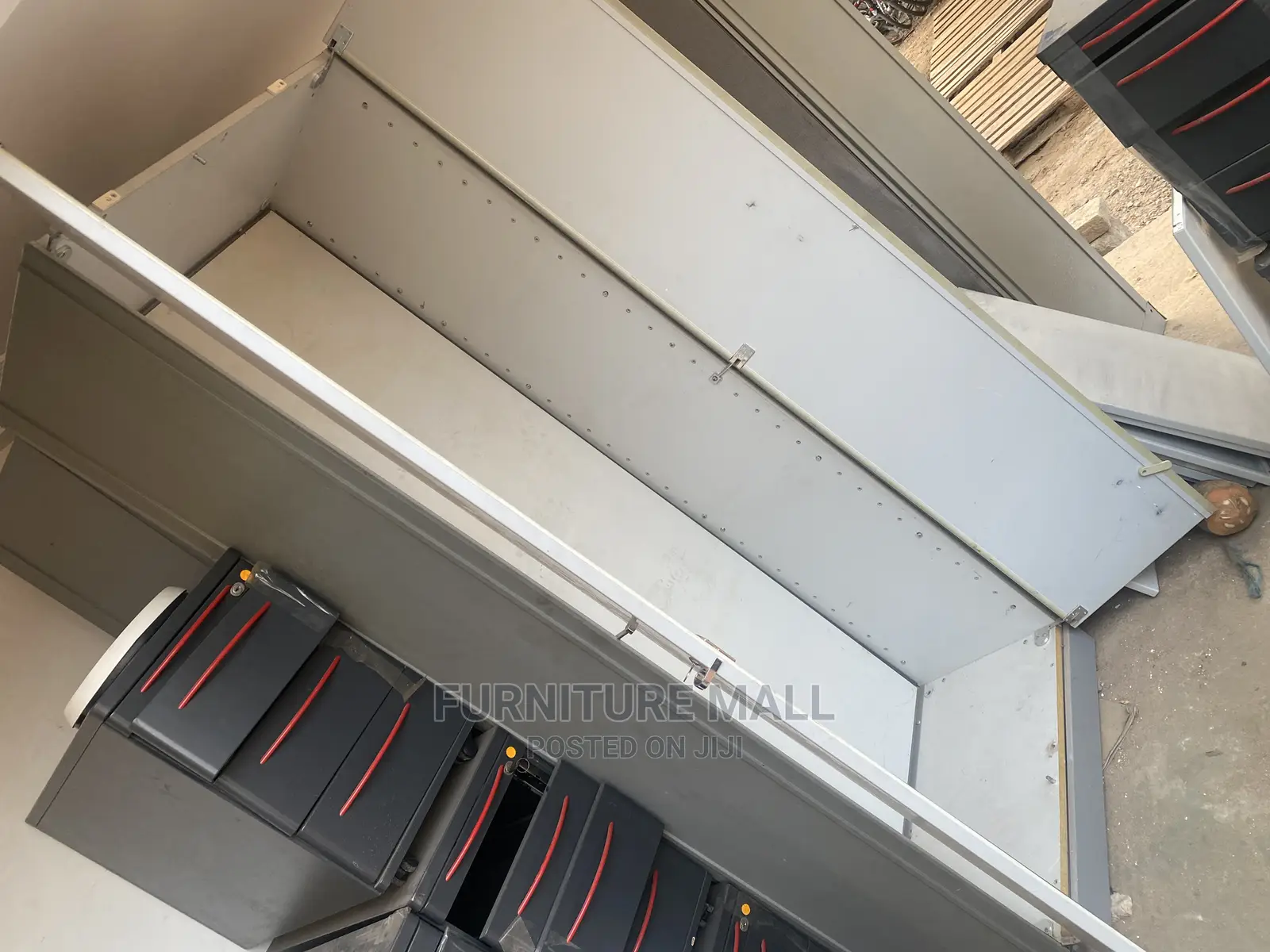 Quality Metal Wardrobe From Europe 2in1. Free Delivery