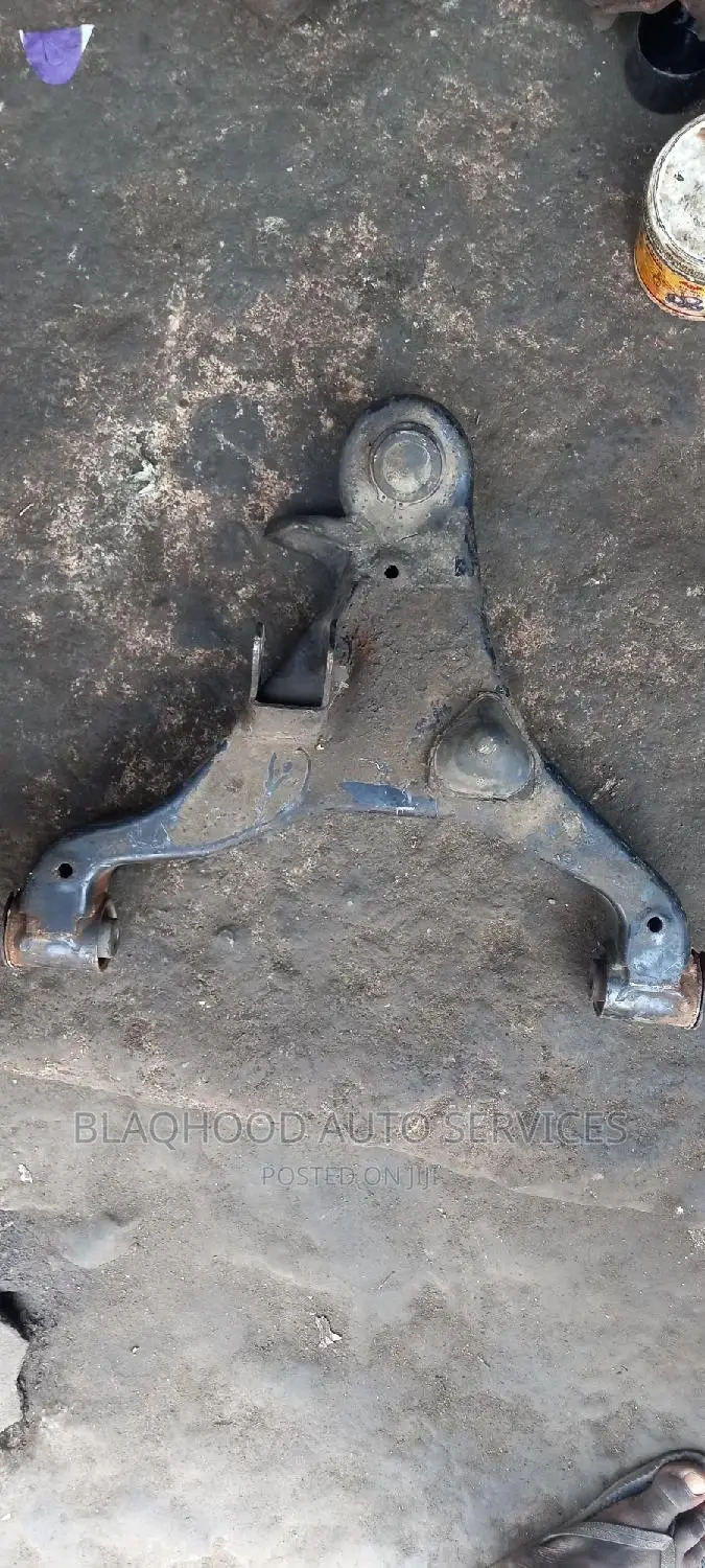 Nissan Pathfinder/Navara 2005-2008 Lower Arm Pair Available