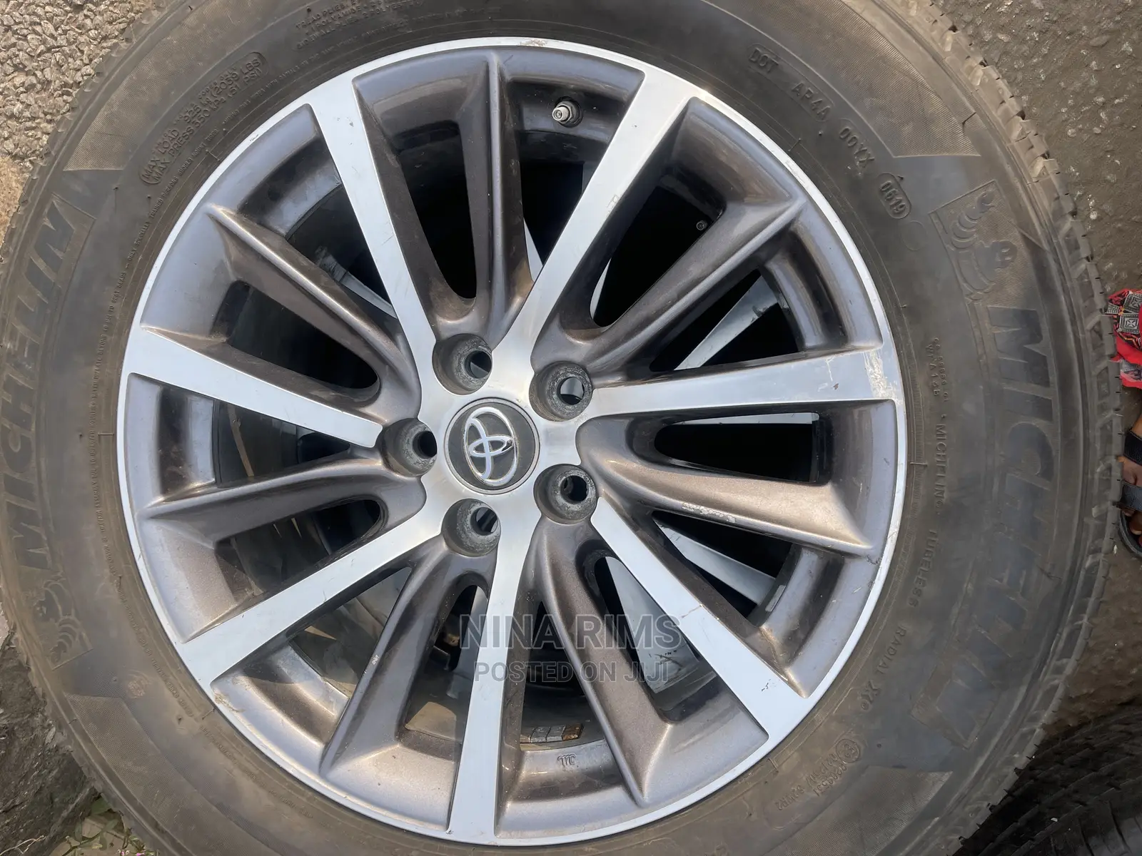 Original Toyota Highlander Rim
