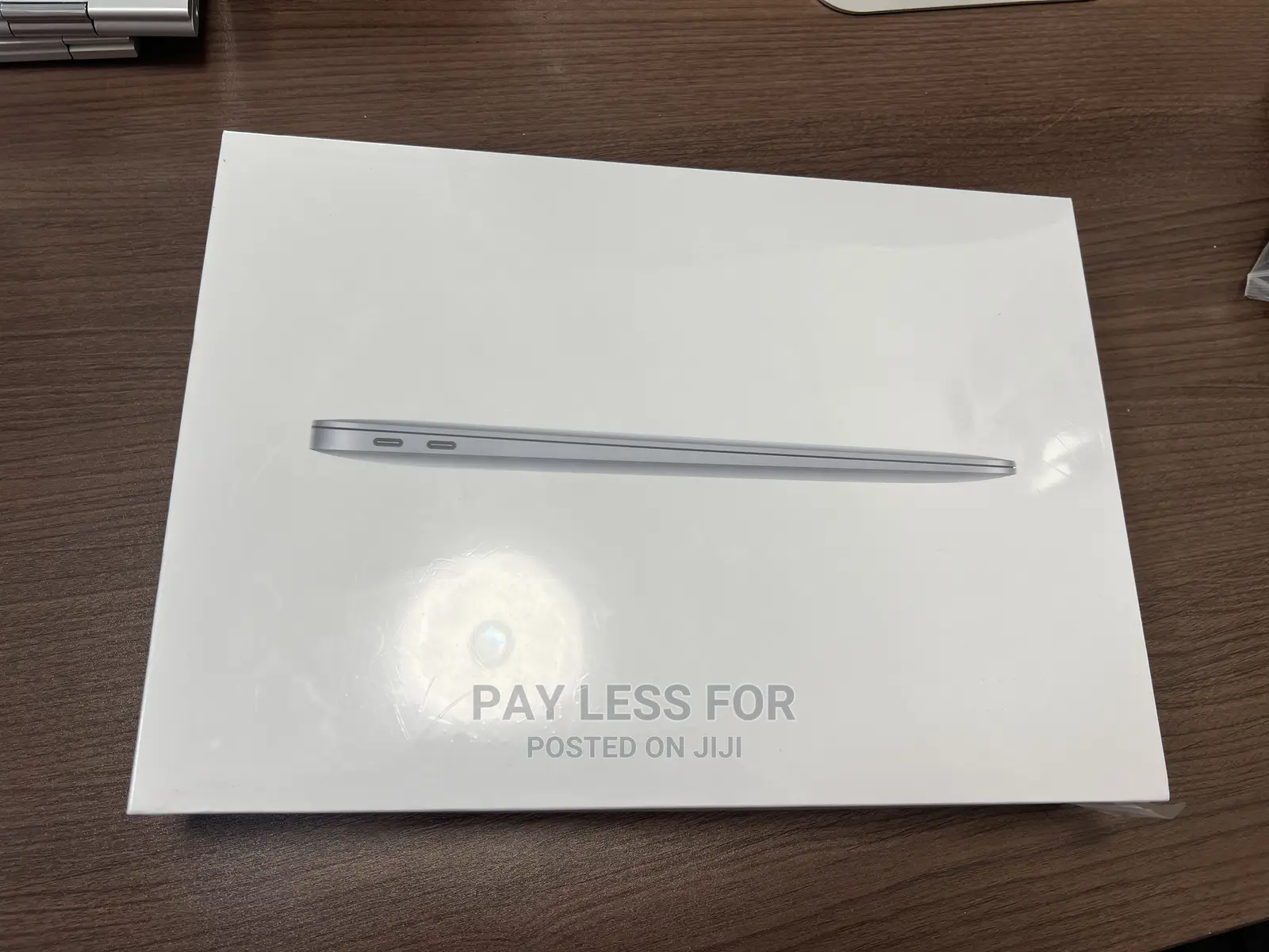 New Laptop Apple MacBook Air 2020 8GB Intel Core I5 SSD 256GB