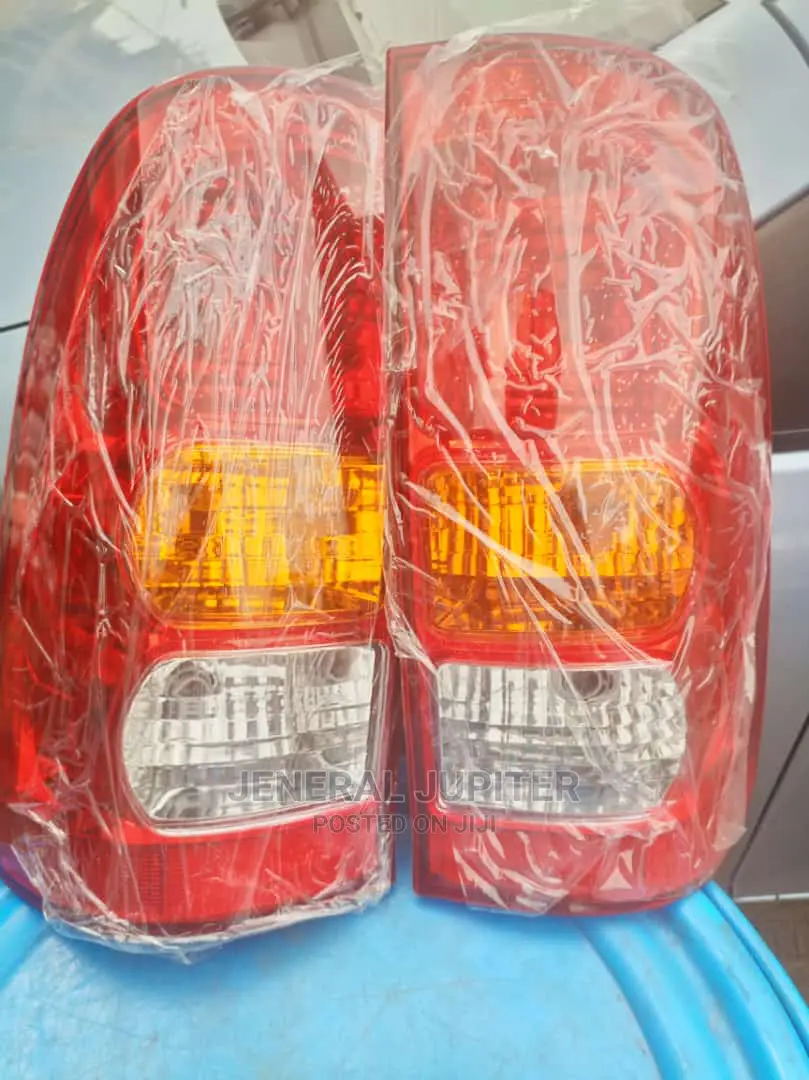 Toyota Hilux 2009 Tail Light.