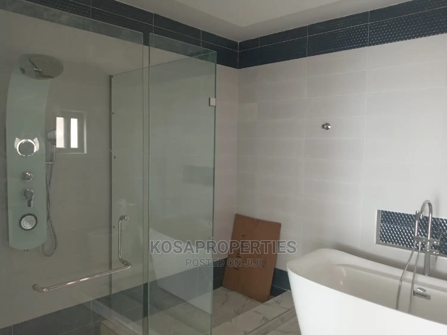 4bdrm House in East Legon for Sale