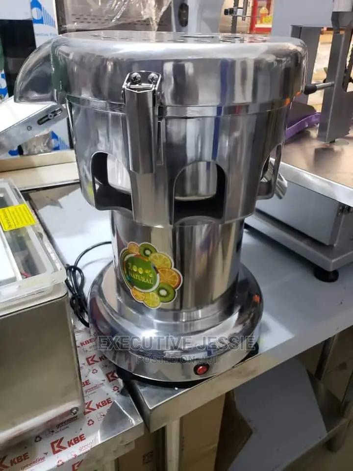 Commercial Juice Extractor
