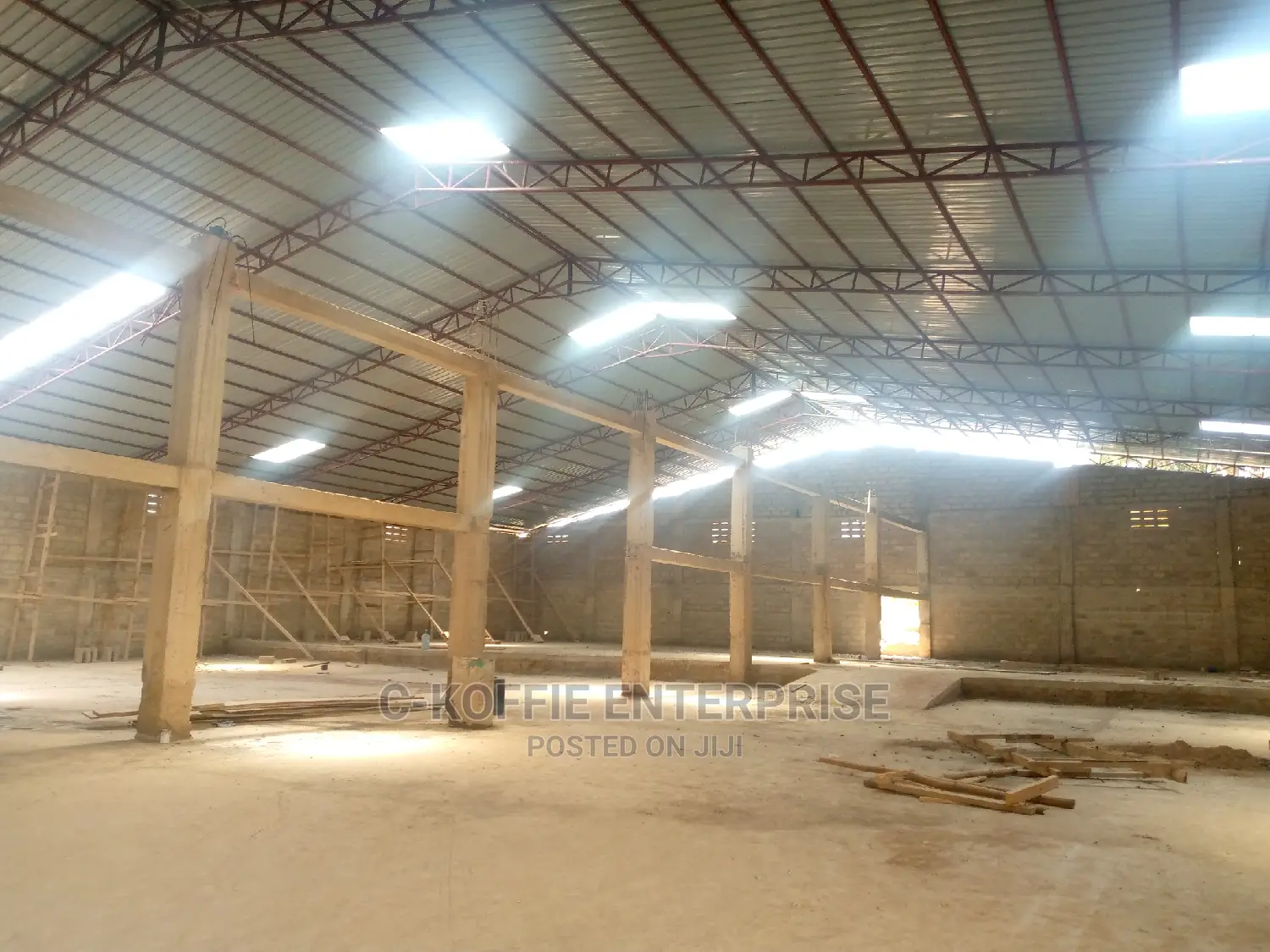 1400 SQM WAREHOUSE at North Kaneshie