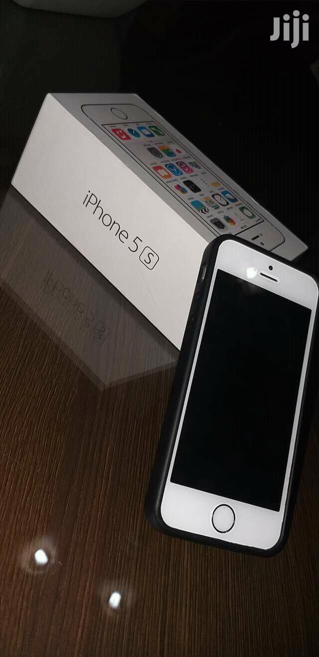 New Apple iPhone 5s 16 GB