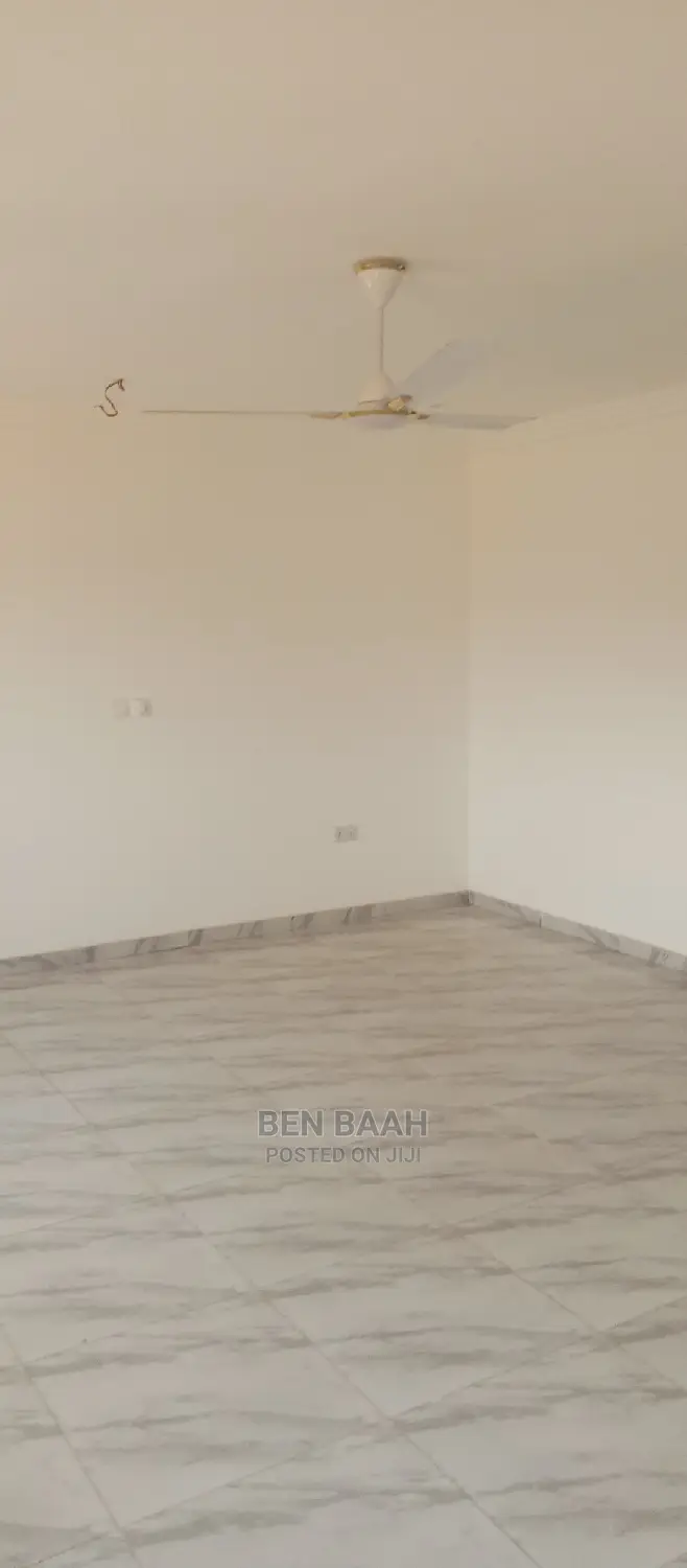 4bdrm Duplex in Ben Properties, Ga East Municipal for rent