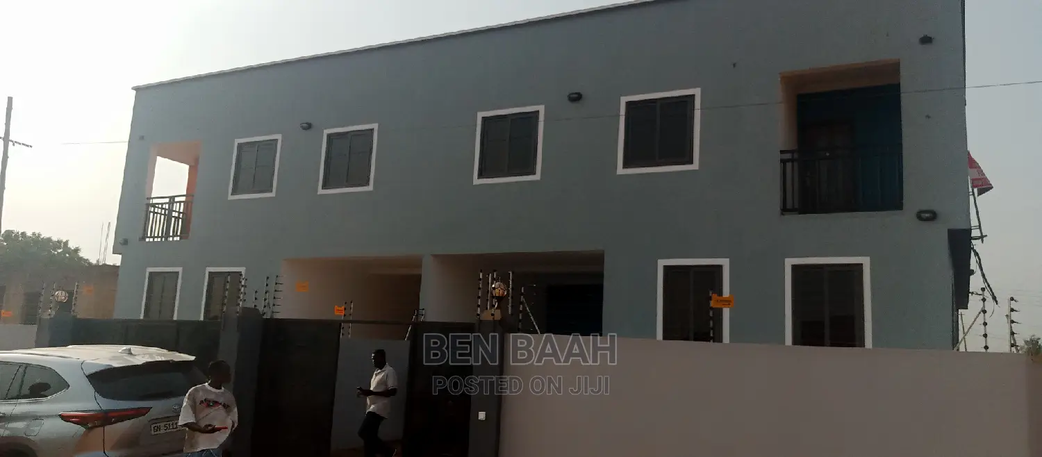 4bdrm Duplex in Ben Properties, Ga East Municipal for rent