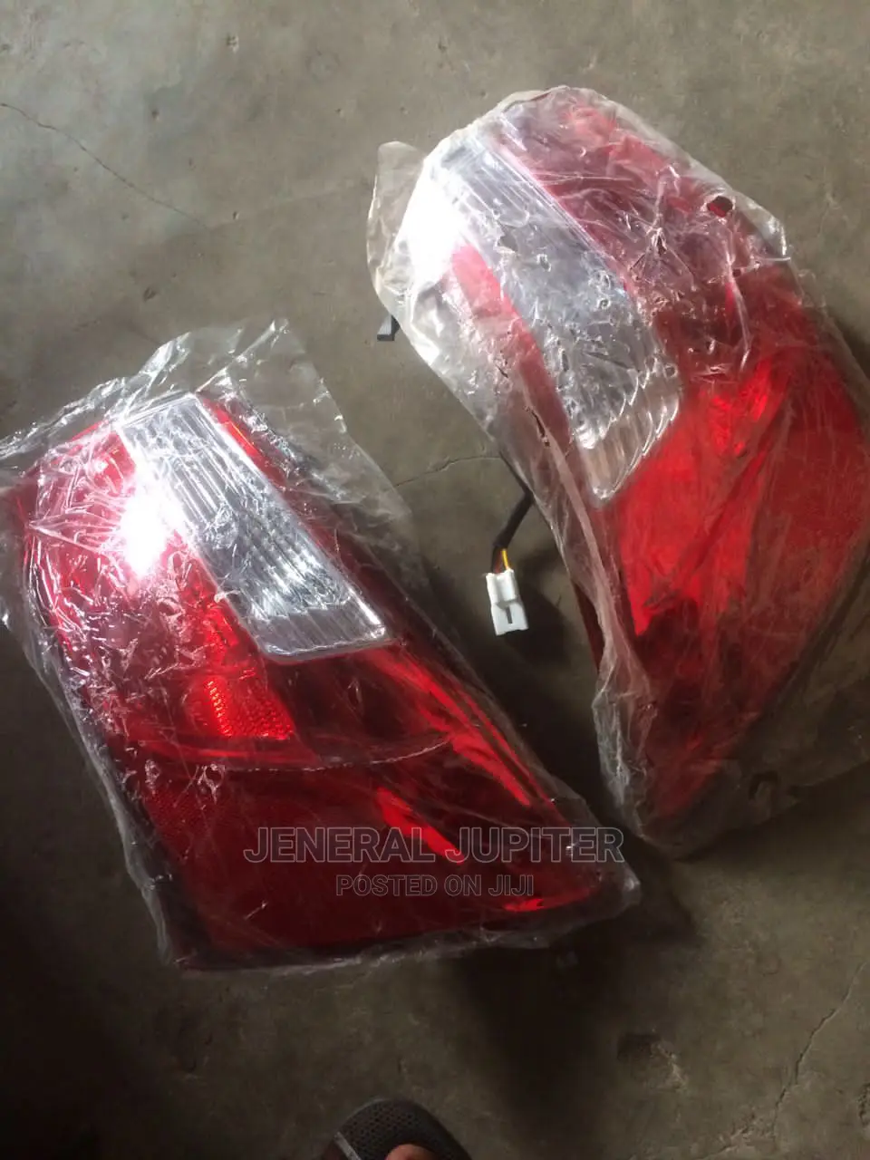 Kia Rio 2012/14 Tail Light Pair (Saloon)