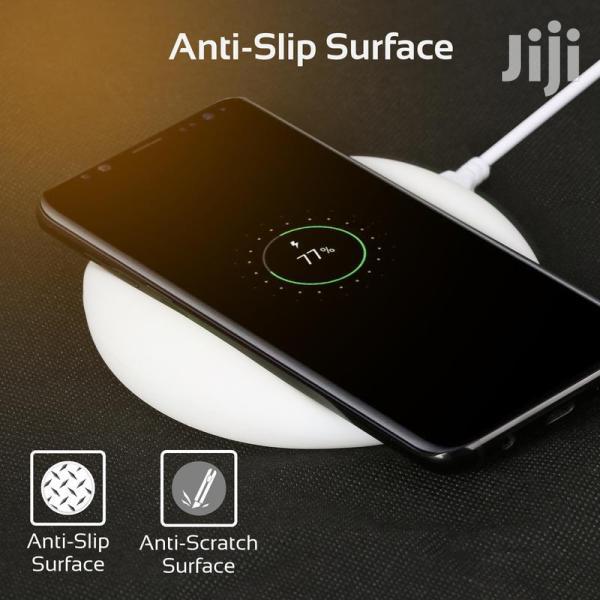 Cloud-Qi Smart Wireless Charging Pad With LED Light Antislip Surface