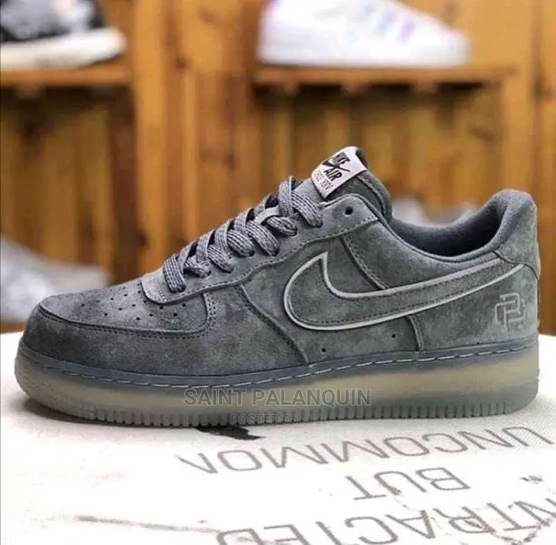 Nike Air Force Grey