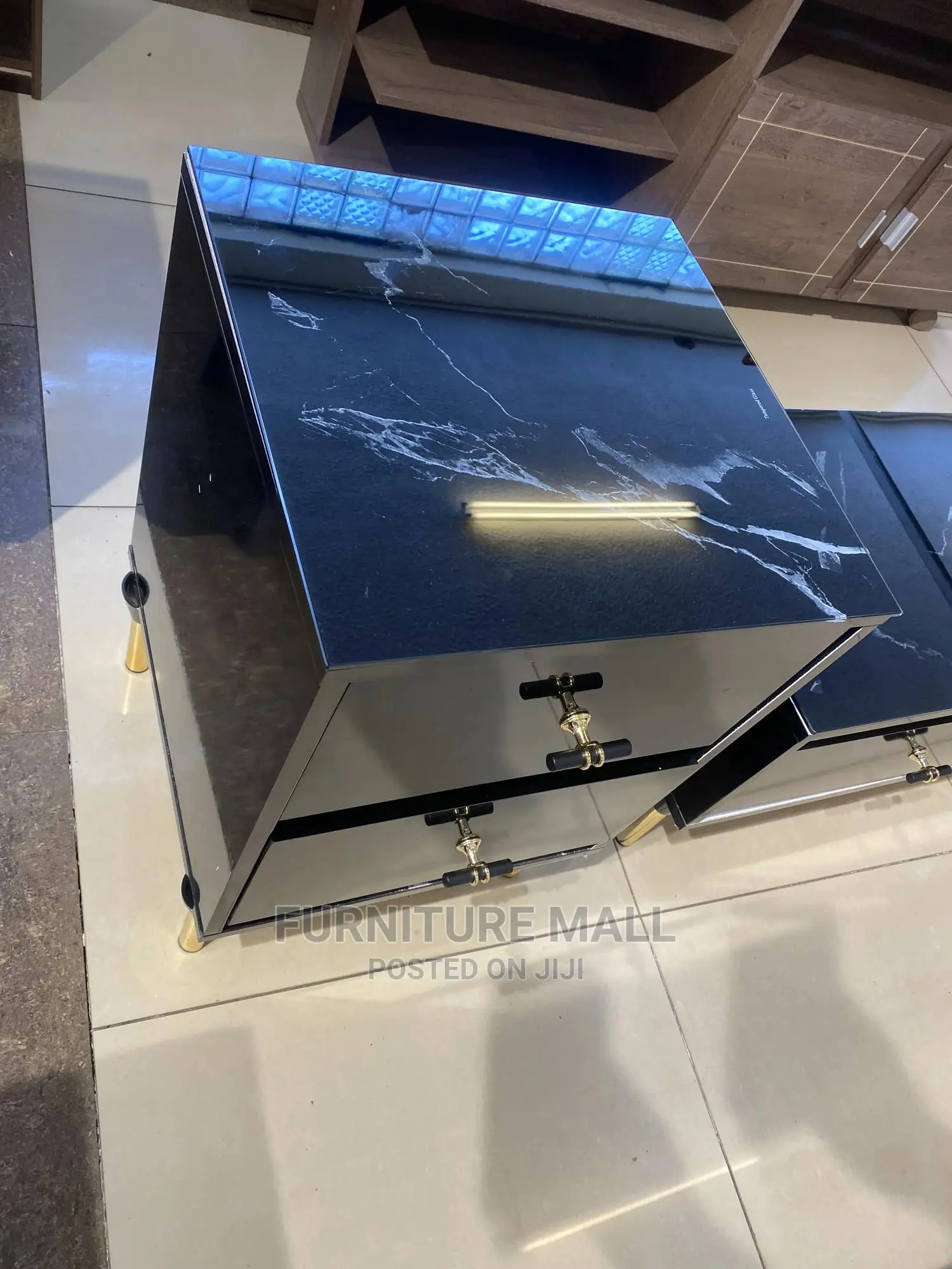 Kings Ceramic Side Drawer For Sell . Free Delivery