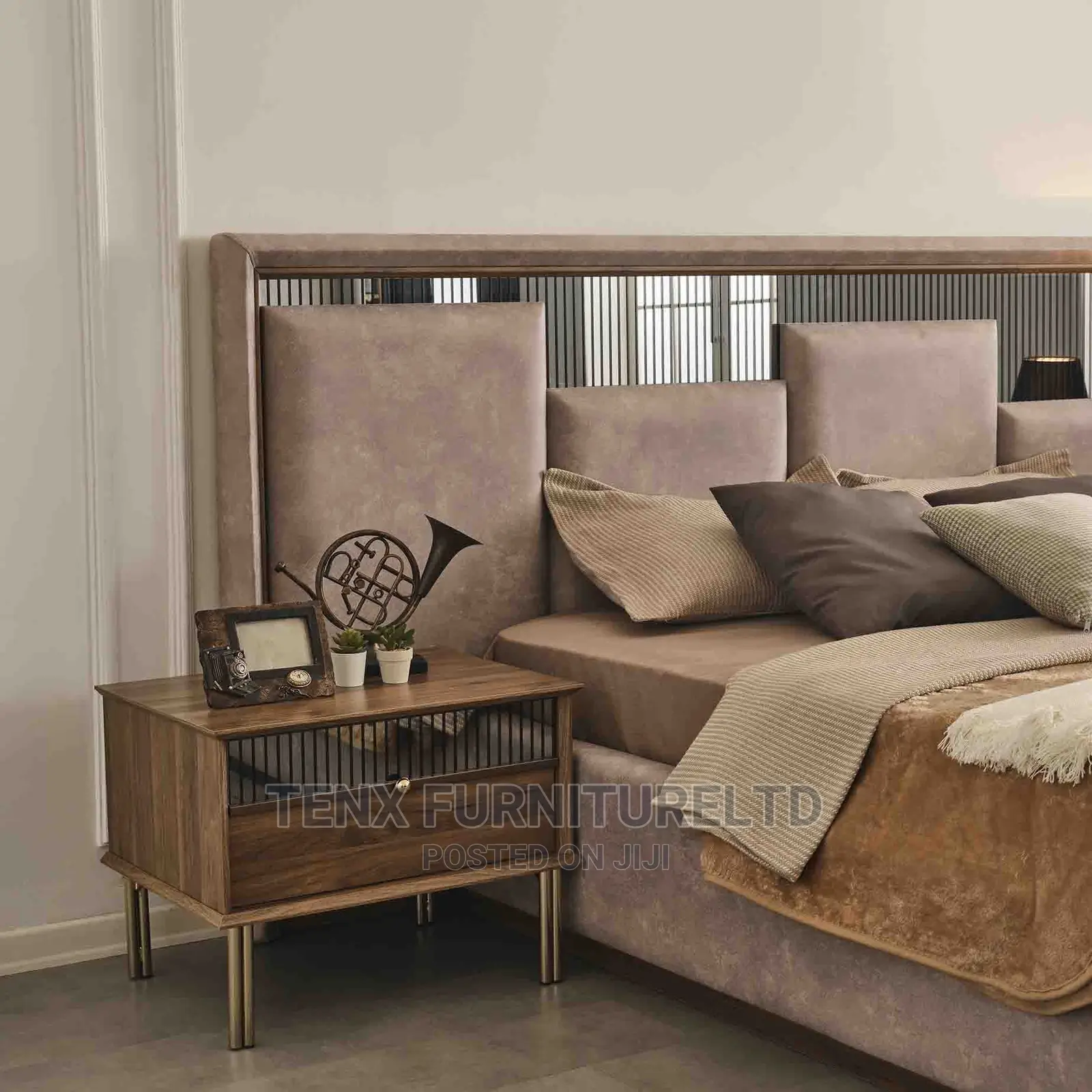 Nightstand Kapris