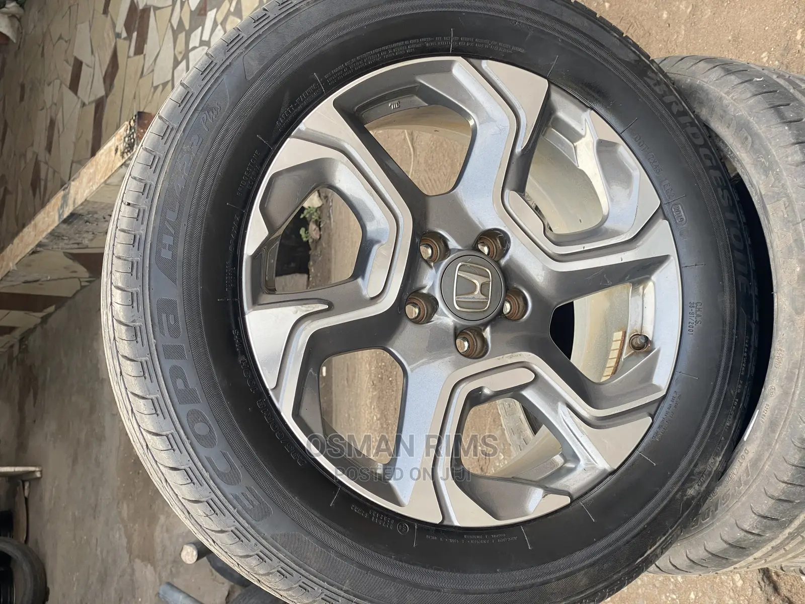 Honda CR-V 18 Inch Rim.,