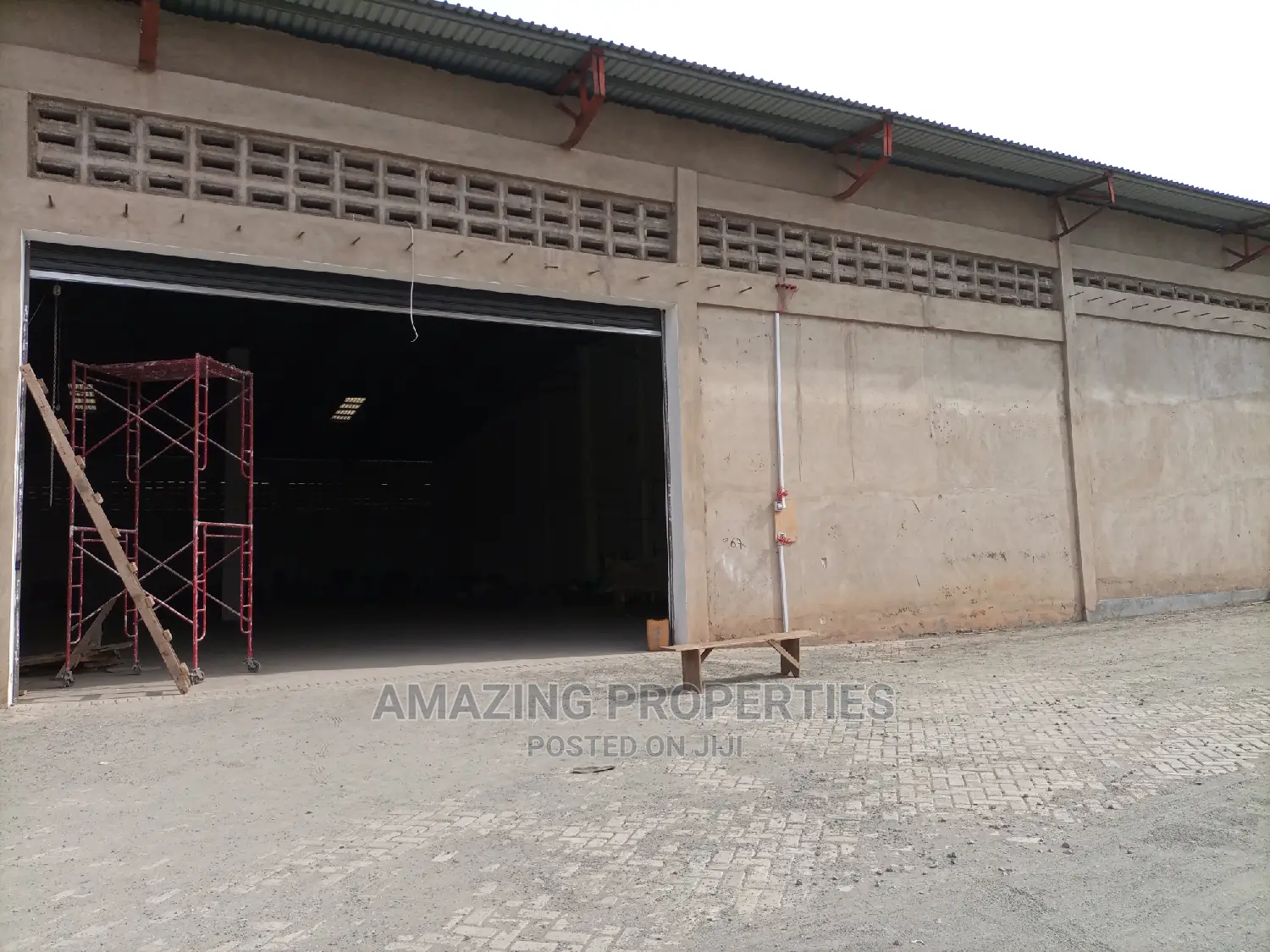 For Rent 950sqm at Spintex Coca-Cola Acre