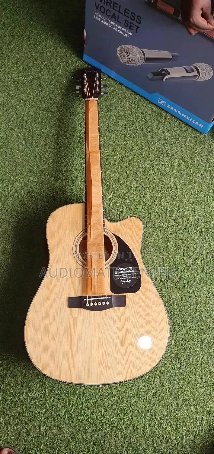 Fender Semi Acostic