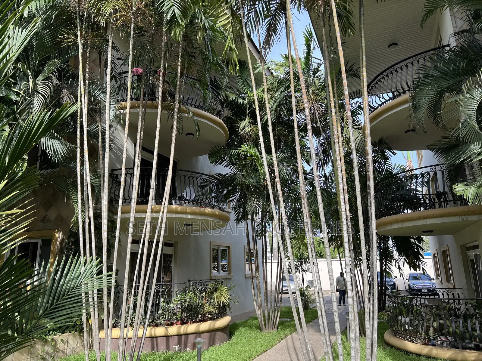 Furnished 3bdrm Apartment for Rent