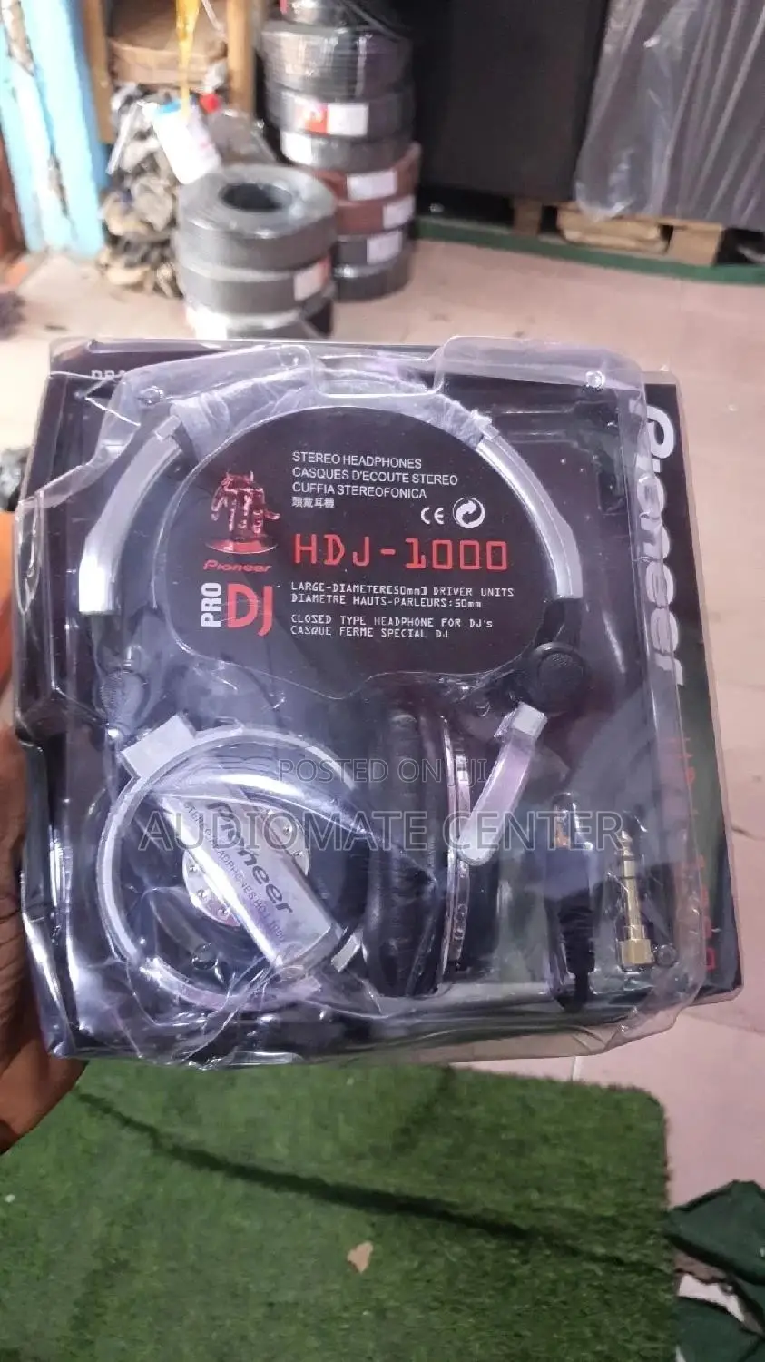Pioneer Headphone