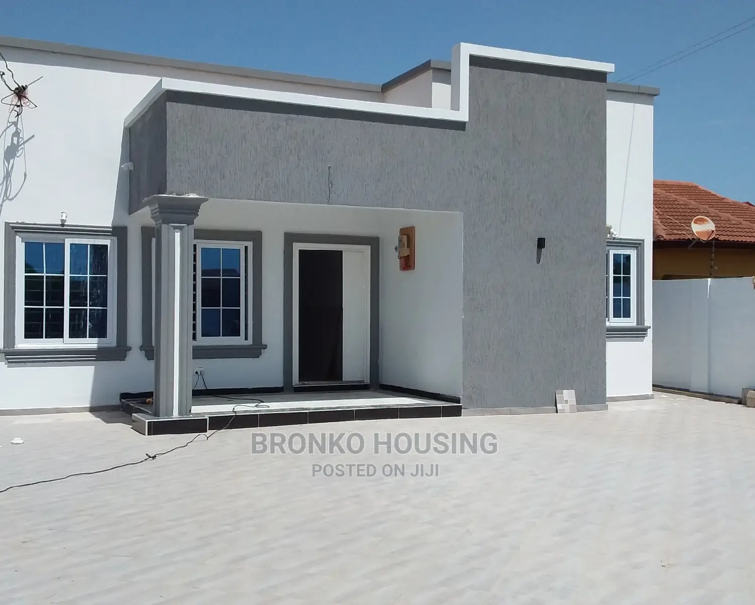 3bdrm House in Bronko Housing, Spintex for sale