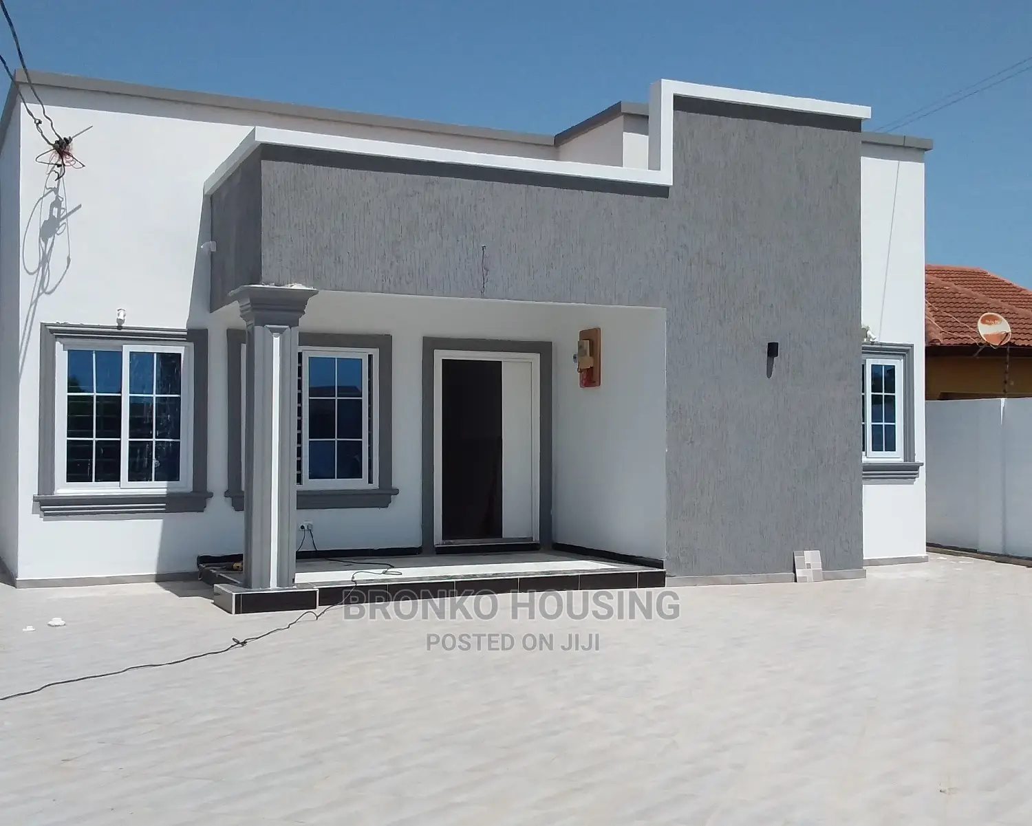 3bdrm House in Bronko Housing, Spintex for sale
