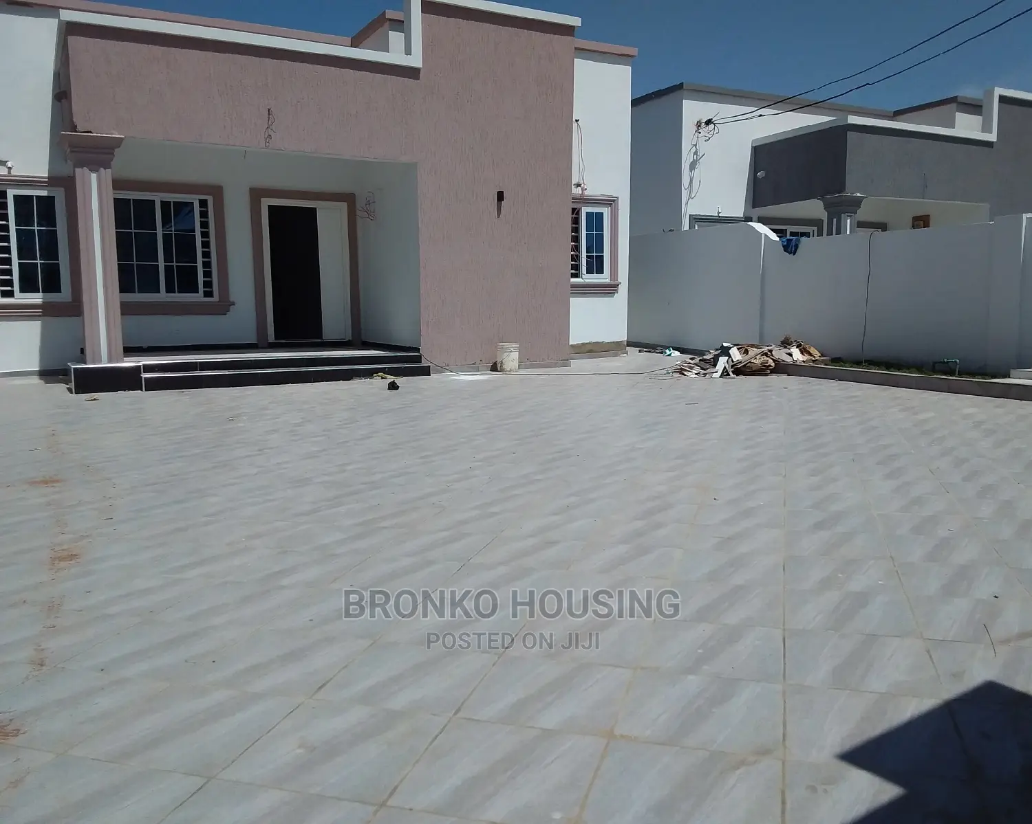 3bdrm House in Bronko Housing, Spintex for sale