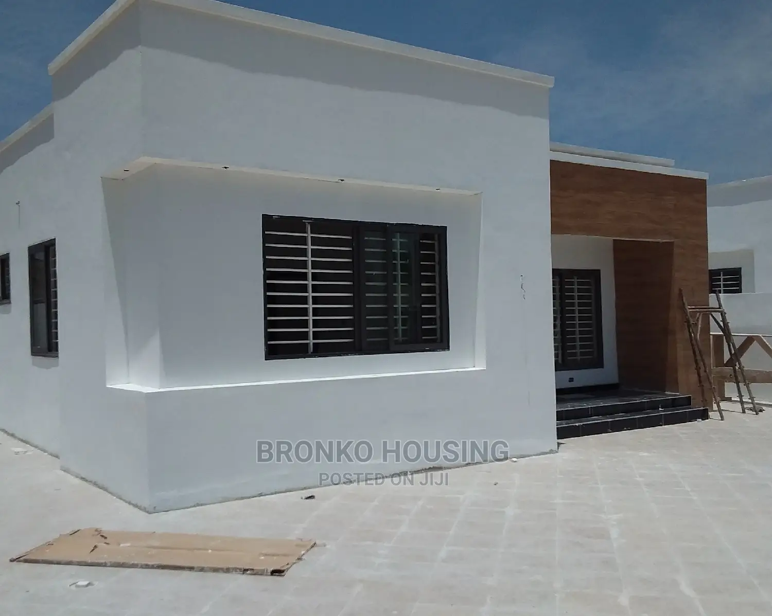3bdrm House in Bronko Housing, Spintex for sale