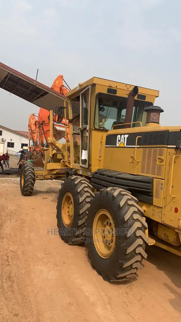 CAT 140 Grader,