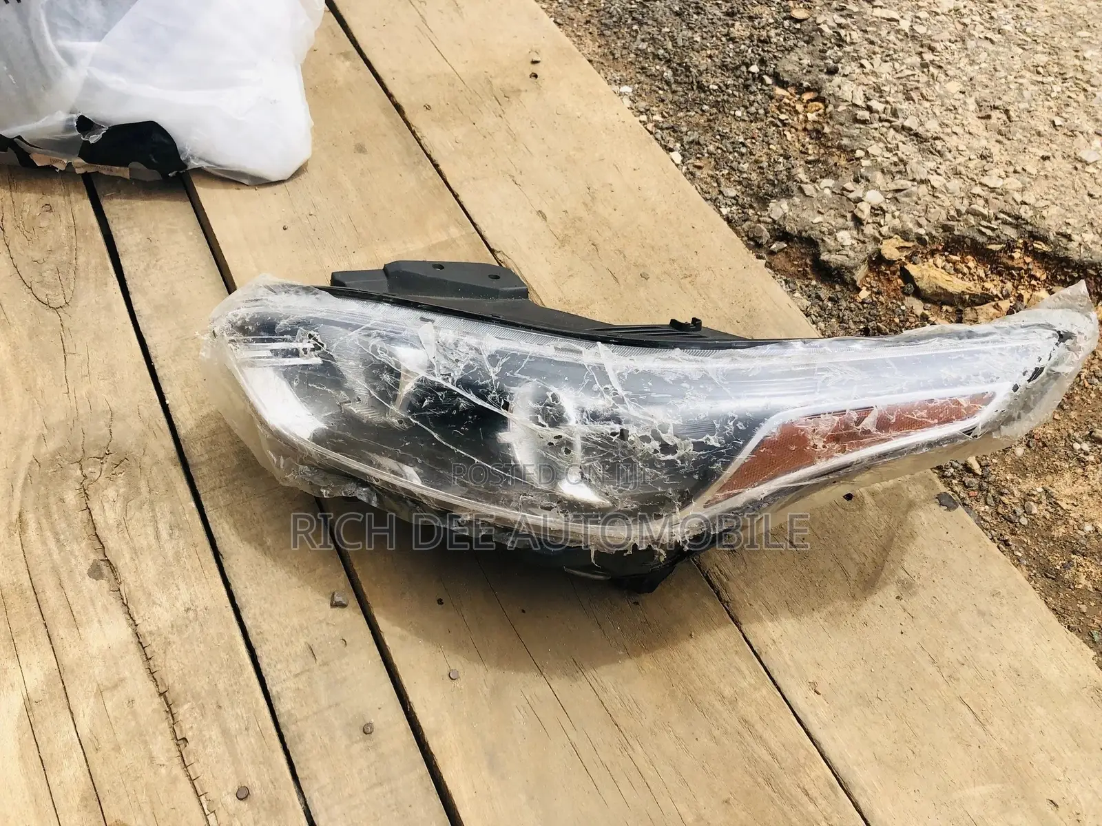 Kia Cerato 2020 Headlight Pair