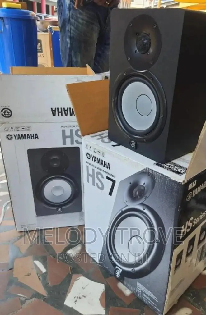 Yamaha HS7 Studio Monitors