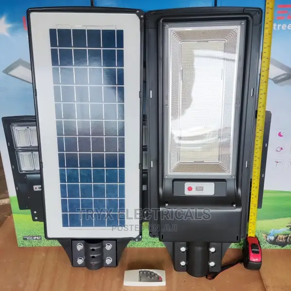 600W LED Solar Street Light With Remote- Black