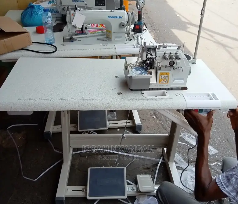 Industrial Knitting Machine