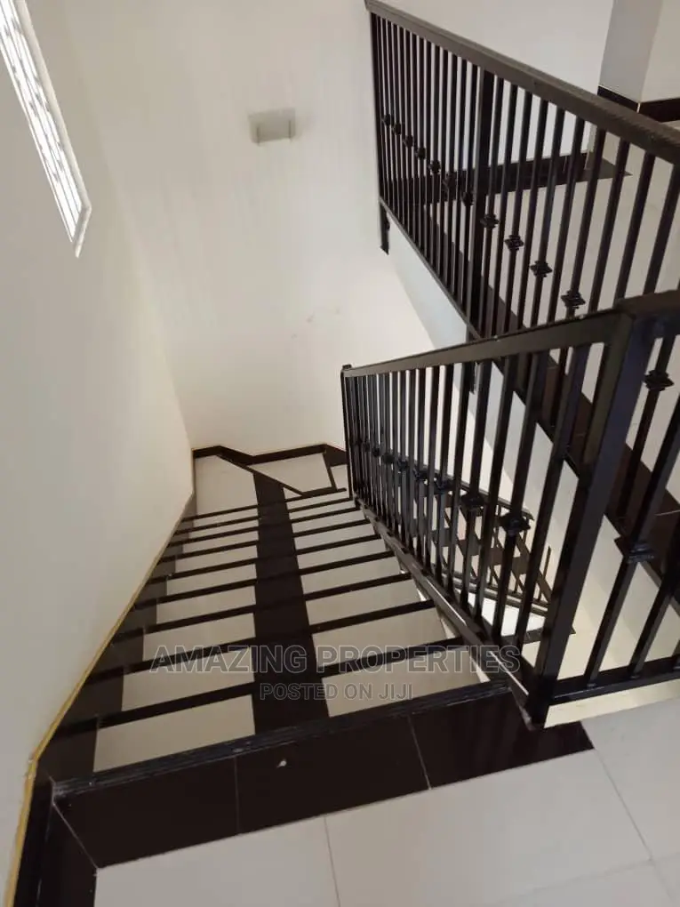 4bdrm House in Cantonments for Sale