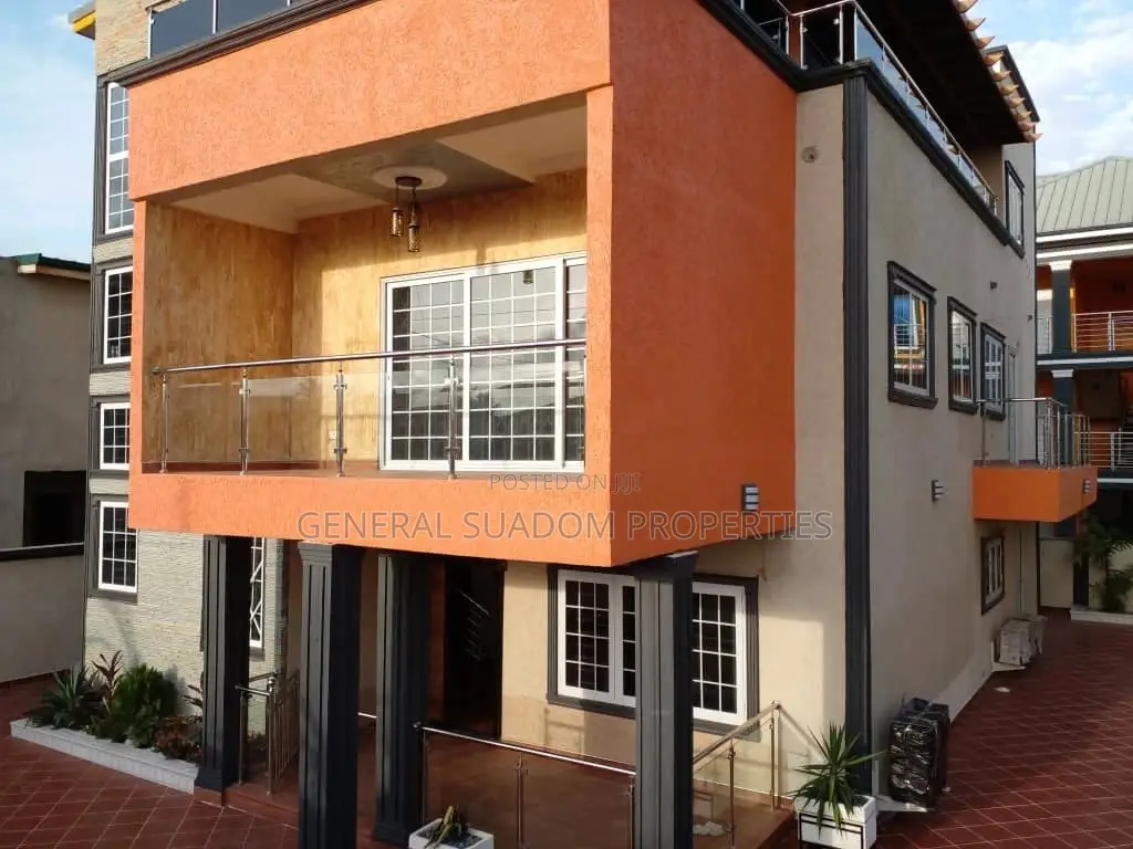 6bdrm Duplex in Suadom Properties, Manet Junction for Sale