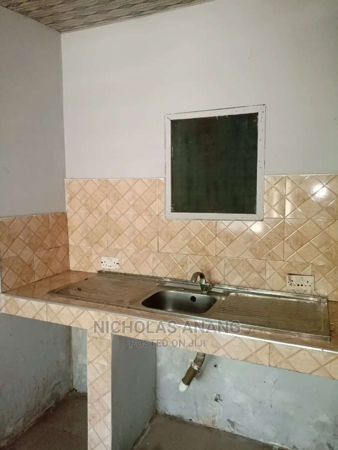 1bdrm House in The Dorns Properties, New Town for rent