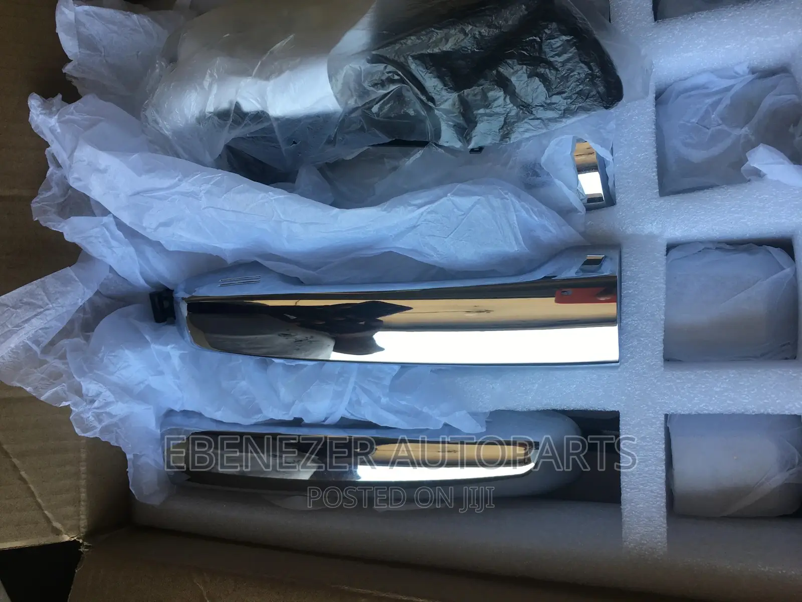 Land Cruiser LC200,LC300 Door Handle