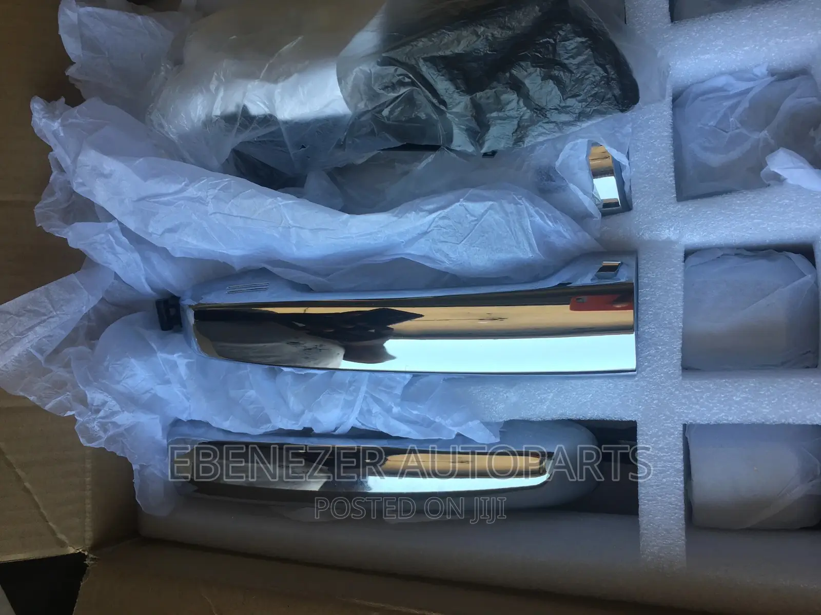 Land Cruiser LC200,LC300 Door Handle